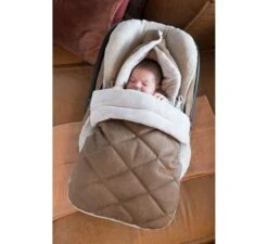 Rock Voetenzak Autostoel - Oker -Little Dutch Winkel baby s only rock voetenzak autostoel oker 2