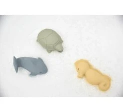 Lassig Badspeeltje - Haai 5 Lassig Badspeeltje - Haai -Little Dutch Winkel lassig badspeeltje haai 1